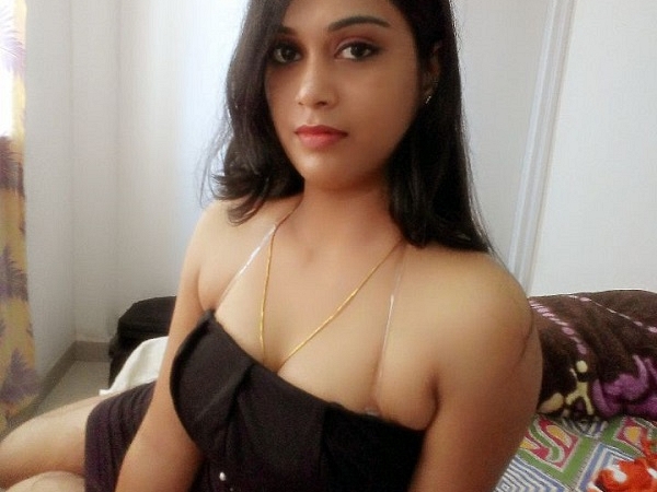 Call Girls In Connaught Place delhi short 1500 night 6000_call-9999273763