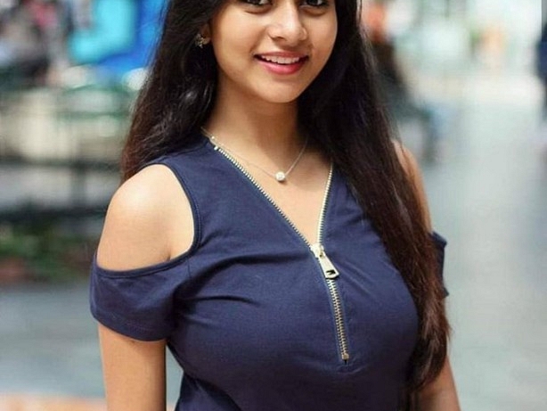 Call Girls In Khirki Extension 9999833992 Malviya Nagar