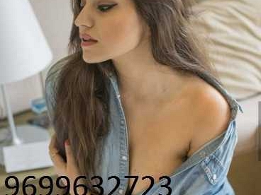 Call Girls in South Extension 09599632723 Sex Beautiful Girls Book For One Night