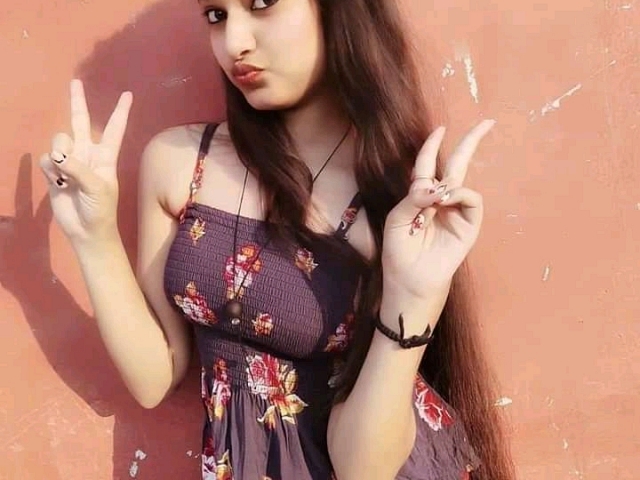 Call girls in Raza Garden // +919711941996 // sh0rt 2000 night 8000 delhi