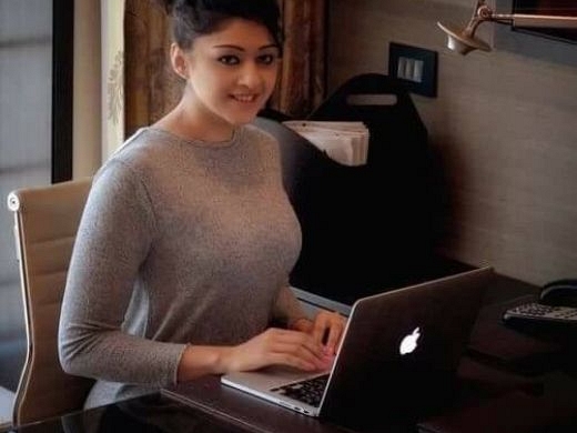 Exquisite Model Escorts Service In Aerocity ~ 9958439549 Call Girls Near IGI Airport