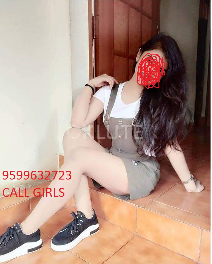  Safdarjung Katwaria Sarai model girls escorts service  9599632723 